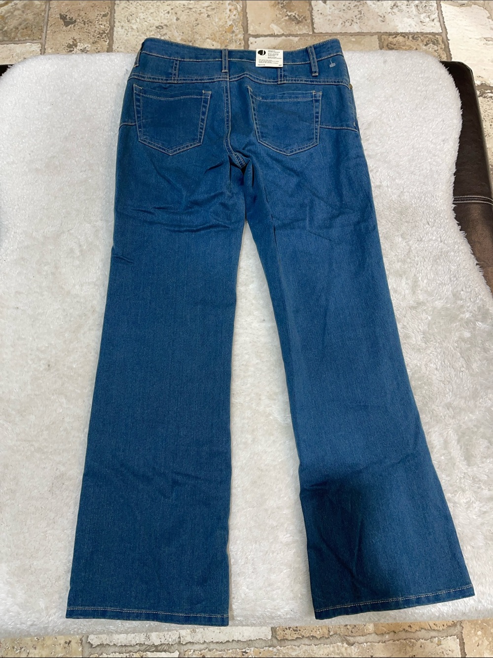 Jessica Wide Leg Jeans in Dark Blue Denim - Picture 4 of 9